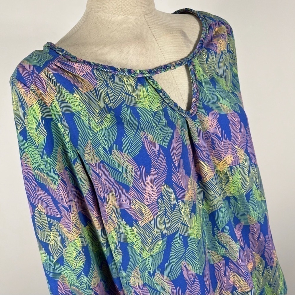 American Eagle 100% Polyester blouse - Picture 2 of 8
